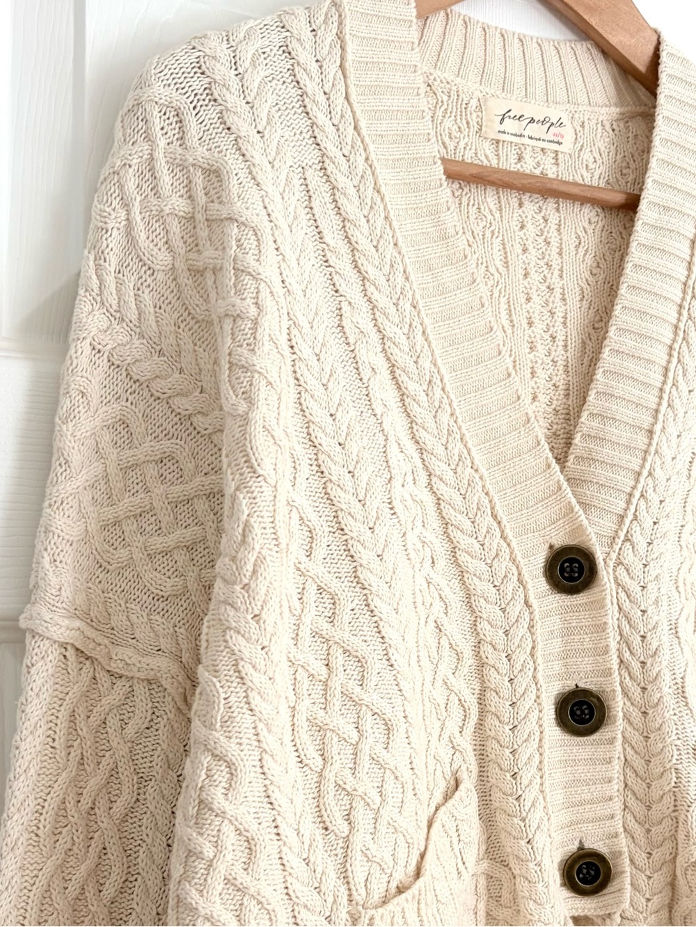 NWOT Free People Washed Ashore
Cardigan Size XS - Picture 4 of 5
